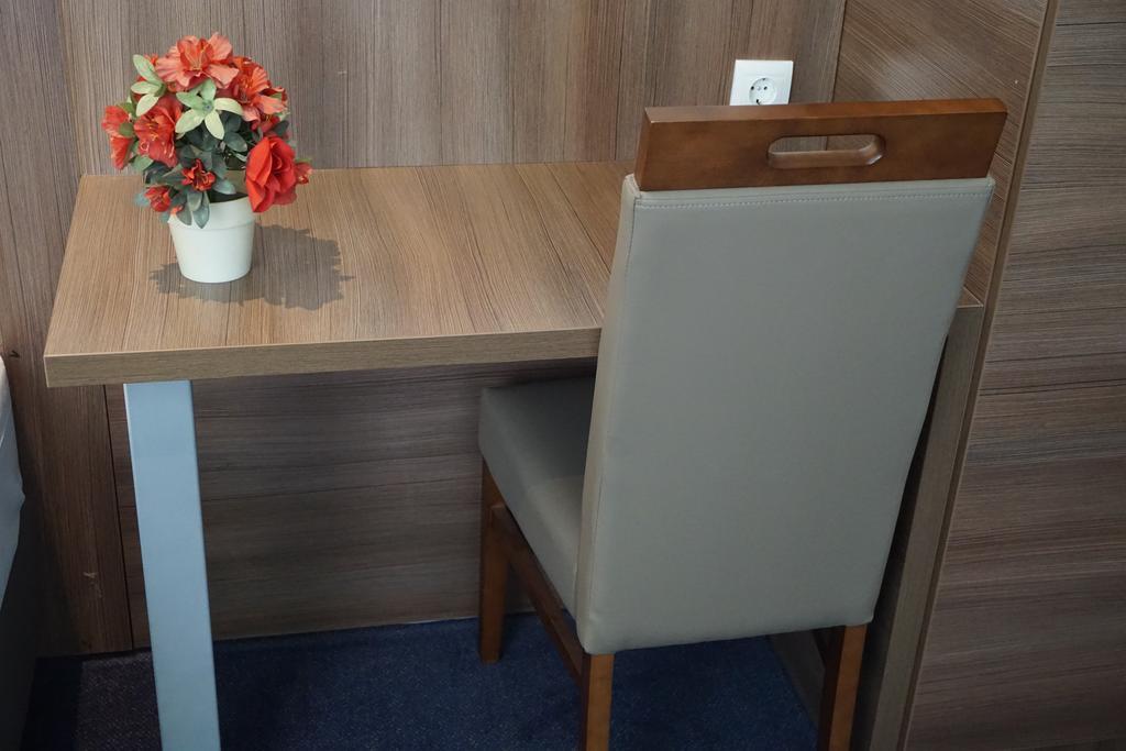 Itm Hotel Oase Гамбург Номер фото