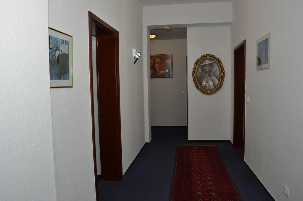 Itm Hotel Oase Гамбург Экстерьер фото
